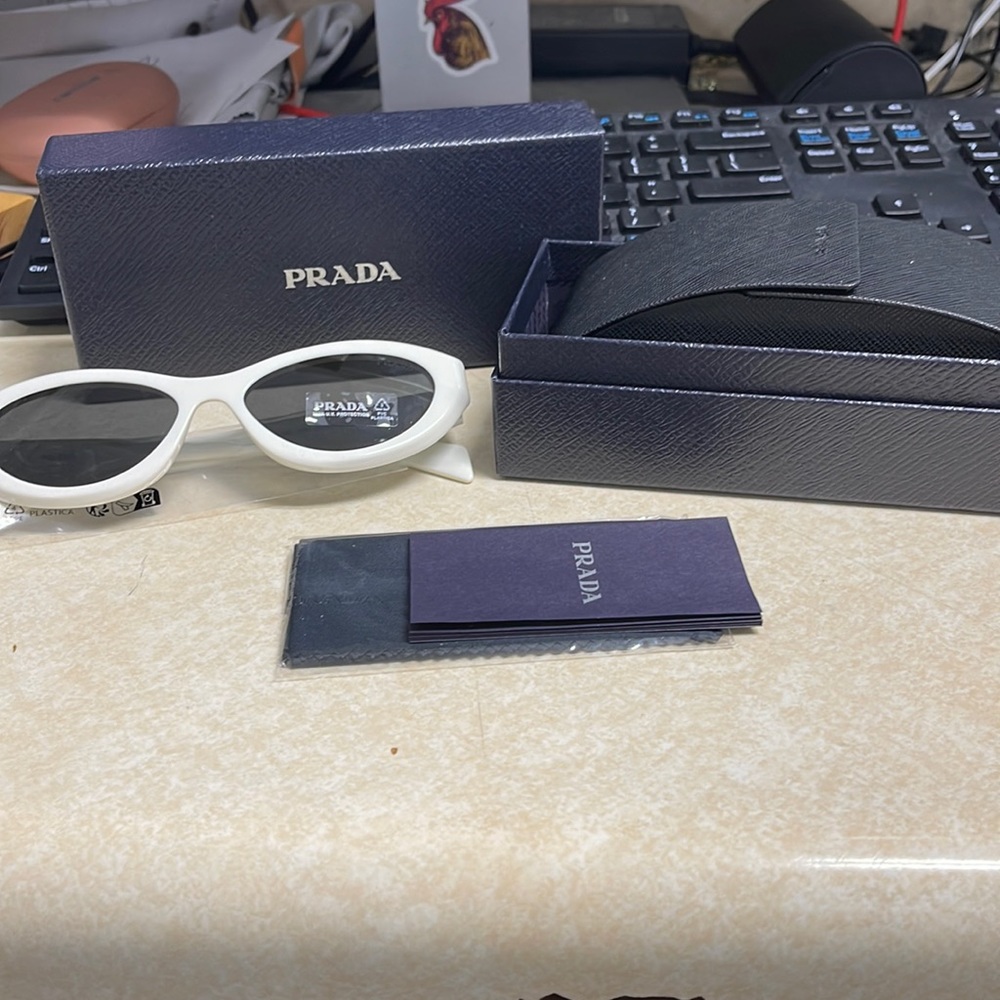 Prada 26zs sunglasses